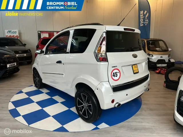 Microcar M.go Brommobiel SXI DCI 2012 Diesel 14