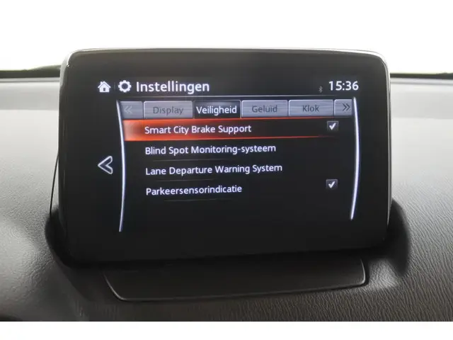 Mazda 2 1.5 90pk Automaat Sportsline 2019 Benzine 23