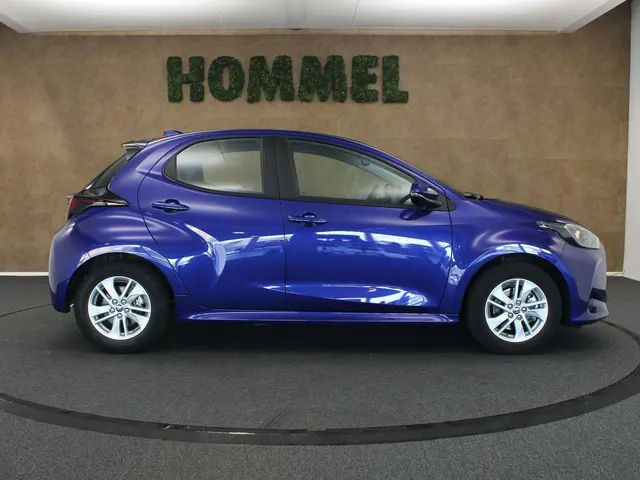 Toyota Yaris 1.5 Hybrid 115 Active 2024 Hybride Benzine 11