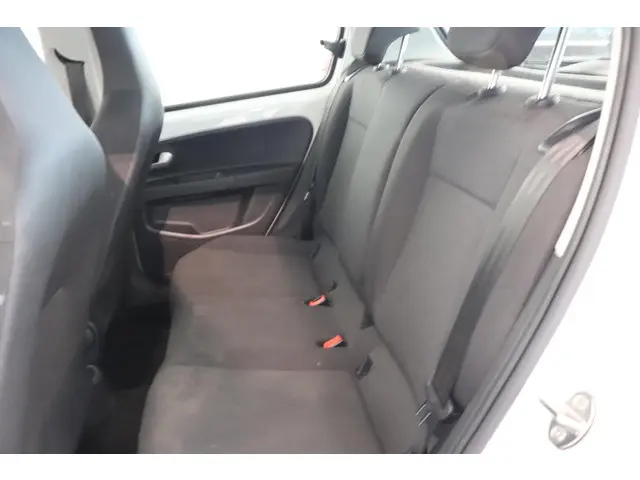 Volkswagen up! 1.0 2021 Benzine 8