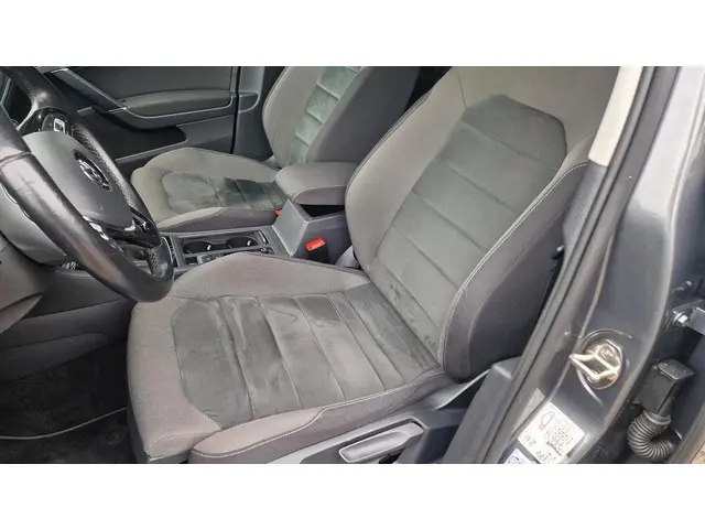 Volkswagen Golf 1.5 TSI Highline 2019 Benzine 7