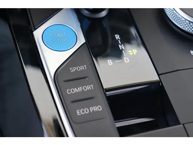 BMW iX3 High Executive 80 kWh 2023 Elektrisch 29