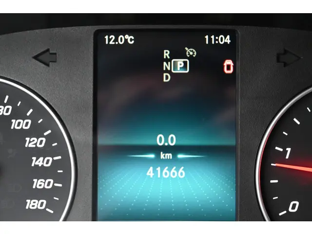 Mercedes-Benz Sprinter 315 CDI L3H2 2023 Diesel 15