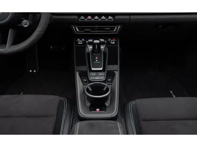 Porsche 911 3.0 Carrera GTS 2022 Benzine 84