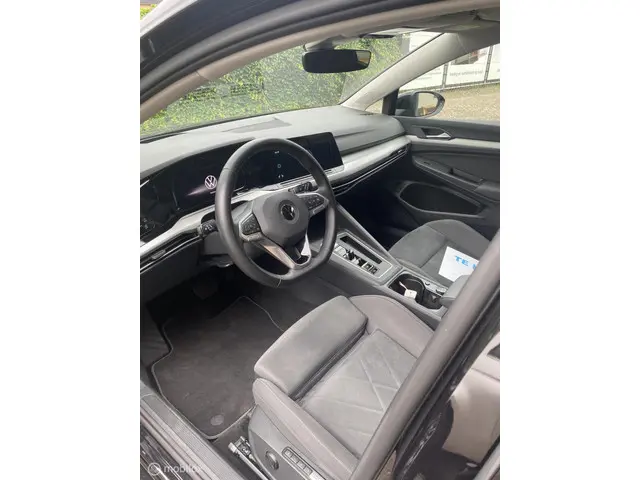 Volkswagen Golf 1.0 eTSI Life Business 2023 Benzine 7