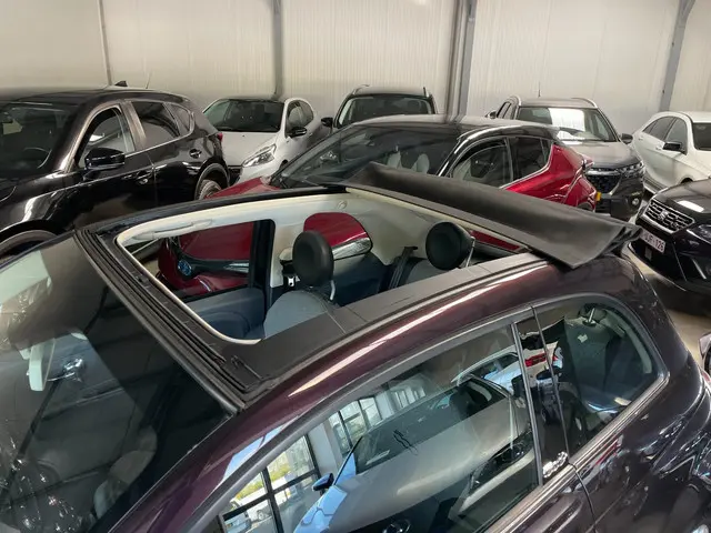Fiat 500C 0.9 TwinAir Lounge cabrio 2013 Benzine 6