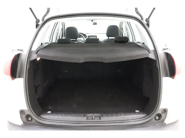 Peugeot 2008 1.2 PureTech Blue Lion 2017 Benzine 13