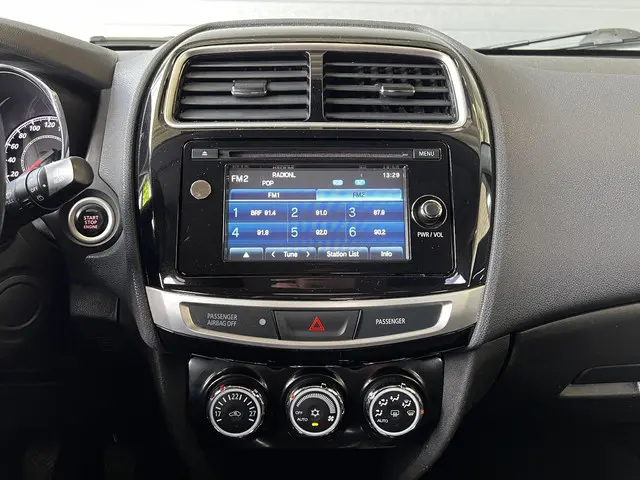 Mitsubishi ASX 1.6 Cleartec Intense 2016 Benzine 13