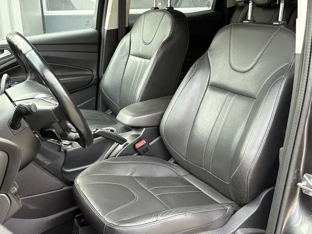 Ford Kuga 1.5 Titanium 2015 Benzine 9