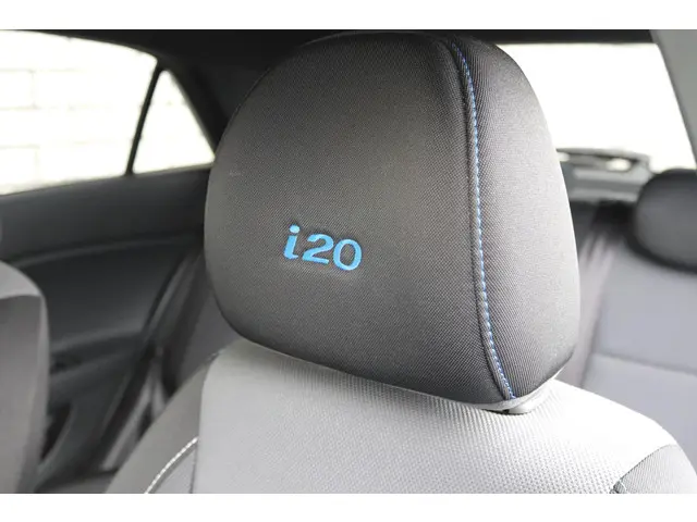Hyundai i20 1.0 T-GDI Go! 2016 2016 Benzine 30
