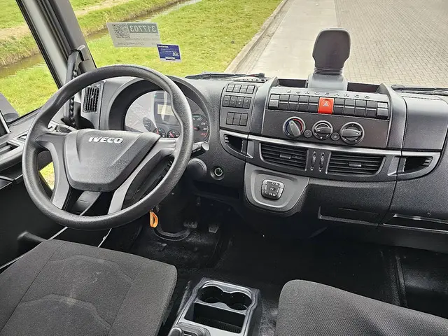 Iveco Eurocargo 160E28 2022 Diesel 8