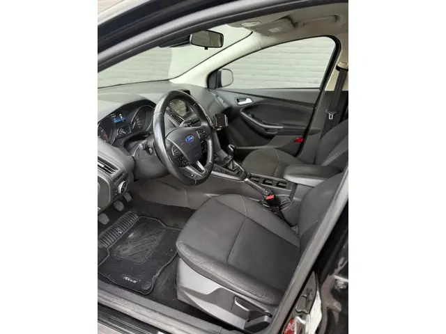 Ford Focus Wagon 1.0 Trend Edition 2015 Benzine 9