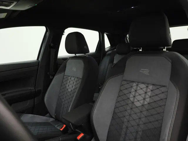 Volkswagen Polo 1.0TSI/95PK R-Line DSG 2025 Benzine 6