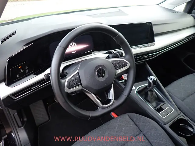 Volkswagen Golf 1.0TSI Life 2022 Benzine 11
