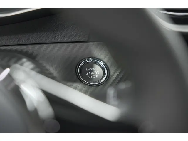 Peugeot e-2008 EV GT 50 kWh 2025 Elektrisch 39