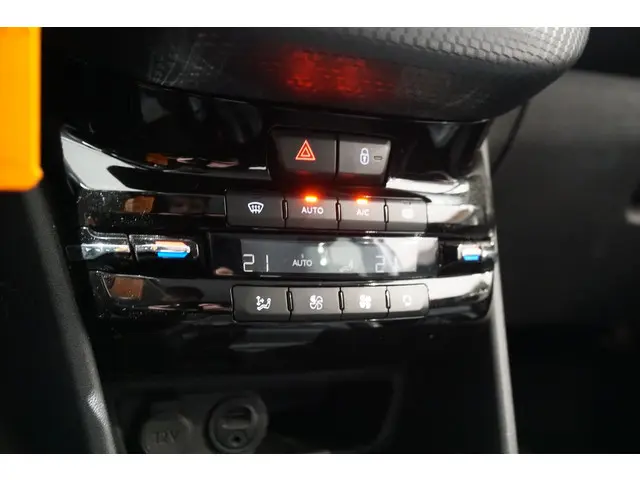 Peugeot 2008 1.2 PureTech Allure 2018 Benzine 15