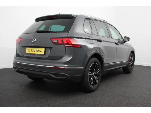 Volkswagen Tiguan 1.5 TSI DSG Active 2022 Benzine 6