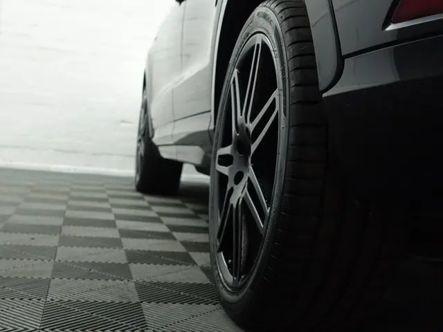 Audi Q3 2.0 TFSI Quattro S-line Aut- 2015 Benzine 36