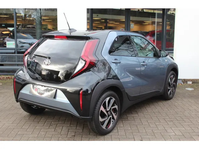 Toyota Aygo X 1.0 VVT-i MT Play 2025 Benzine 13