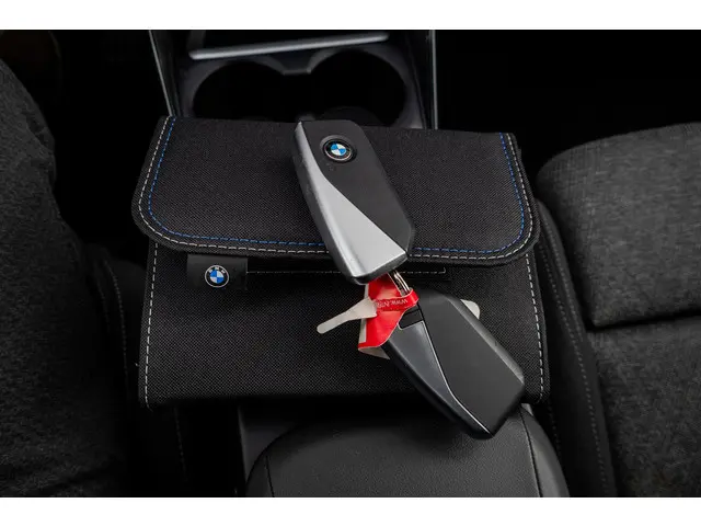 BMW X1 xDrive25e 2023 Hybride Benzine 31