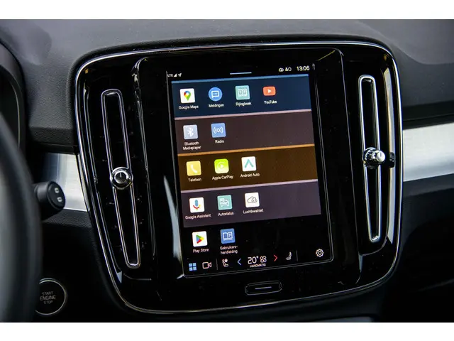 Volvo XC40 2.0 B4 Plus Dark 2025 Benzine 20