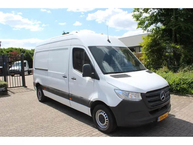 Mercedes-Benz Sprinter 314 2.2 CDI L2H2 2019 Diesel 4