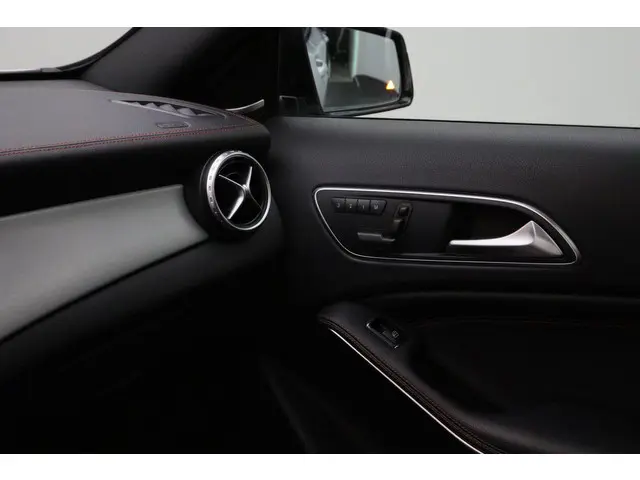Mercedes-Benz GLA AMG 45 4Matic Edition 1 2014 Benzine 33