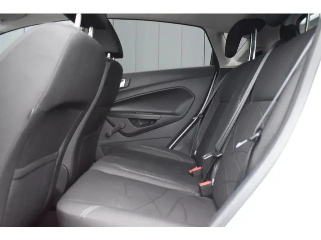 Ford Fiesta 1.0 EcoBoost Titanium 2014 Benzine 8