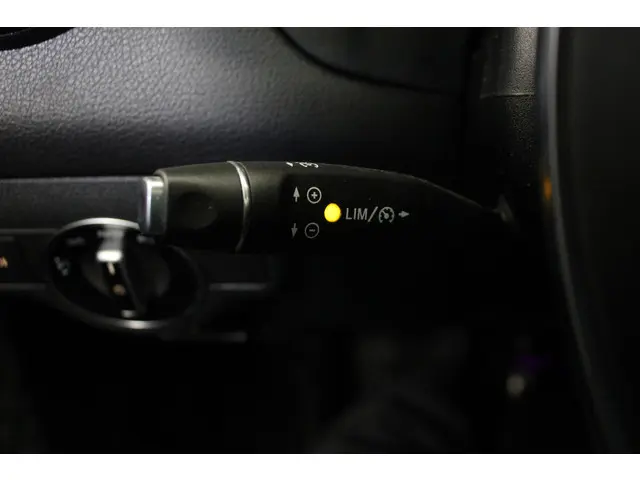 Mercedes-Benz A-Klasse 160 2017 Benzine 13