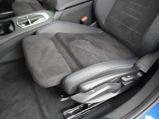 BMW 1 Serie 120 2025 Benzine 12