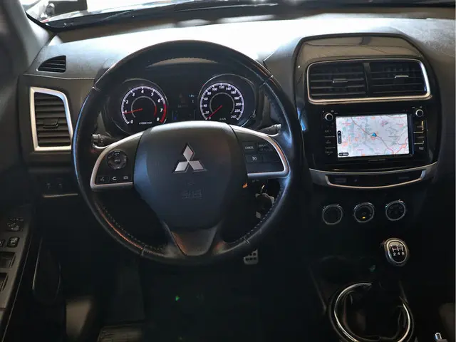 Mitsubishi ASX 1.6 Cleartec Instyle 2015 Benzine 9