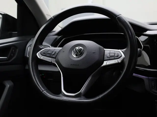 Volkswagen T-Cross 1.0 TSI 115pk DSG Style 2020 Benzine 38