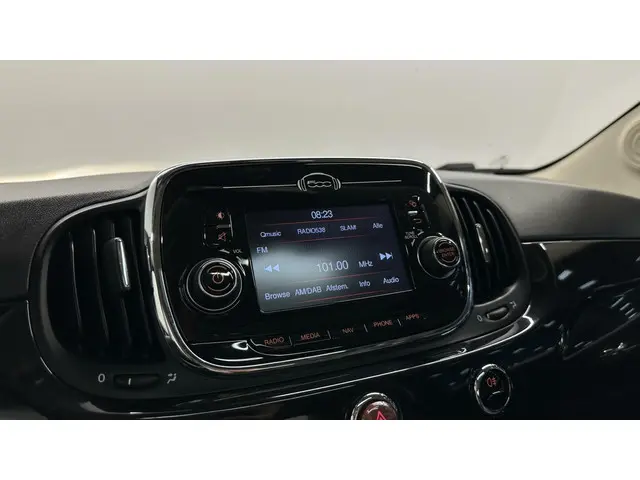 Fiat 500 0.9 TwinAir Turbo Holiday Edition 2016 Benzine 24