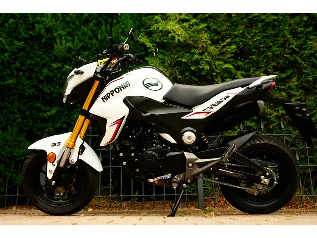 Honda Monkey GROME | 125 A1 A2 2021 Benzine 4