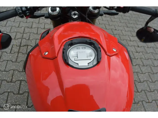BMW S 1000 R  Alle pakketten 2022 Benzine 33