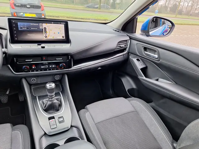 Nissan QASHQAI 1.3 MHEV Business 2023 Hybride Benzine 20