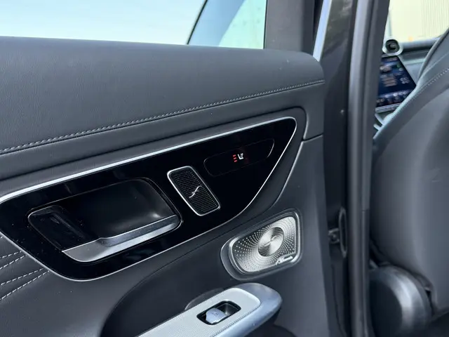 Mercedes-Benz GLC 400e 4M AMG 2023 Hybride Benzine 21