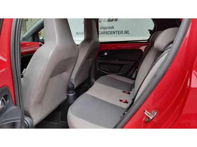 Volkswagen up! 1.0 cross up! BlueMotion 2014 Benzine 11