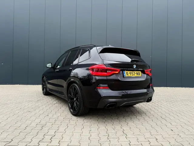 BMW X3 xDrive20i M-sport / pano / HUD / tr.hk / H&K 2020 Benzine 6