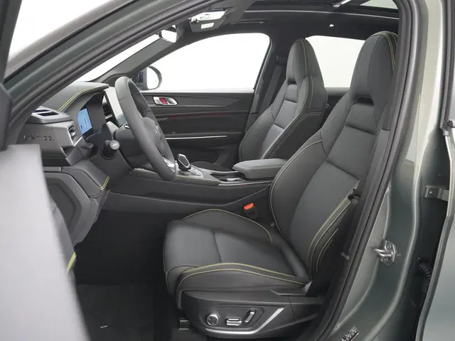Lynk & Co 01 1.5 More 2025 Hybride Benzine 19