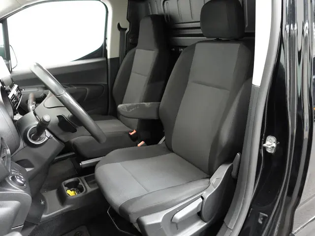 Opel Combo 1.5D L1H1 Edition 2021 Diesel 7