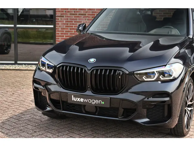BMW X5 xDrive45e M-Sport 2022 Hybride Benzine 56