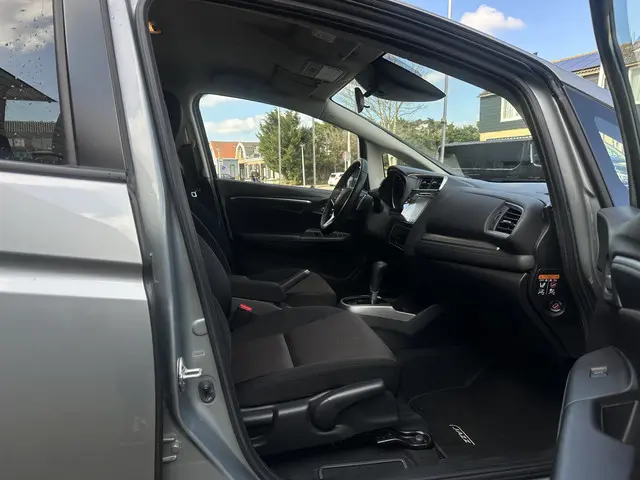 Honda Jazz 1.3 i-VTEC Elegance 2016 Benzine 12