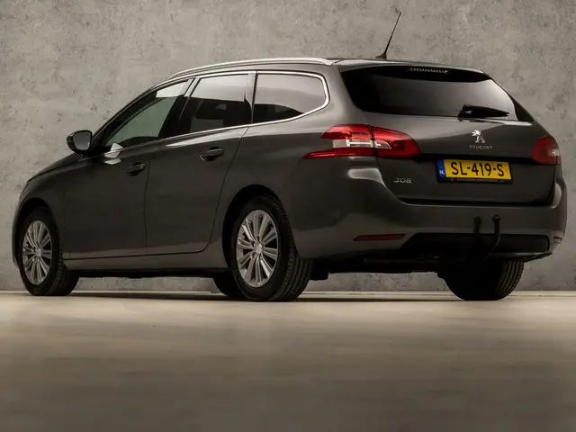 Peugeot 308 SW 1.2 PureTech Sport 2018 Benzine 3