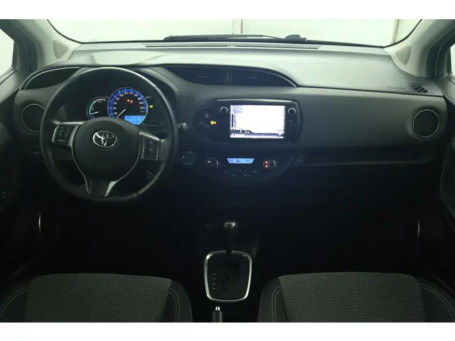 Toyota Yaris 1.5 Hybrid Lease 2015 Hybride Benzine 4