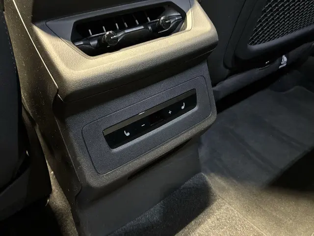 Audi Q6 e-tron 83kWh 252pk S Edition 2025 Elektrisch 17