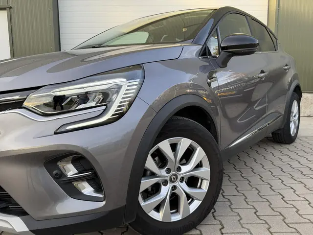 Renault Captur 1.3 TCe 140 Intens 2021 Benzine 12