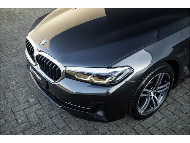 BMW 5 Serie Touring 530e 2021 Hybride Benzine 28