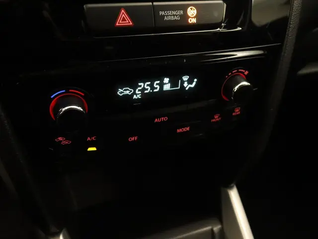 Suzuki Vitara 1.6 Exclusive Allgrip 2015 Benzine 26