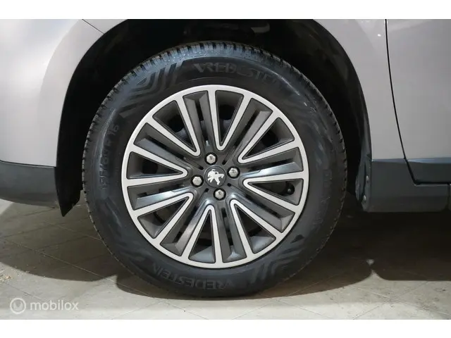 Peugeot 2008 1.2 PureTech Active 2014 Benzine 8